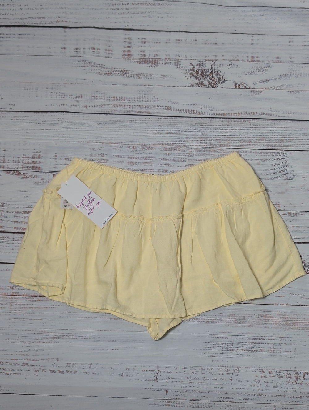 ⭐ Vanilla Star 1X Yellow Women's Tiered Summer Shorts ⭐